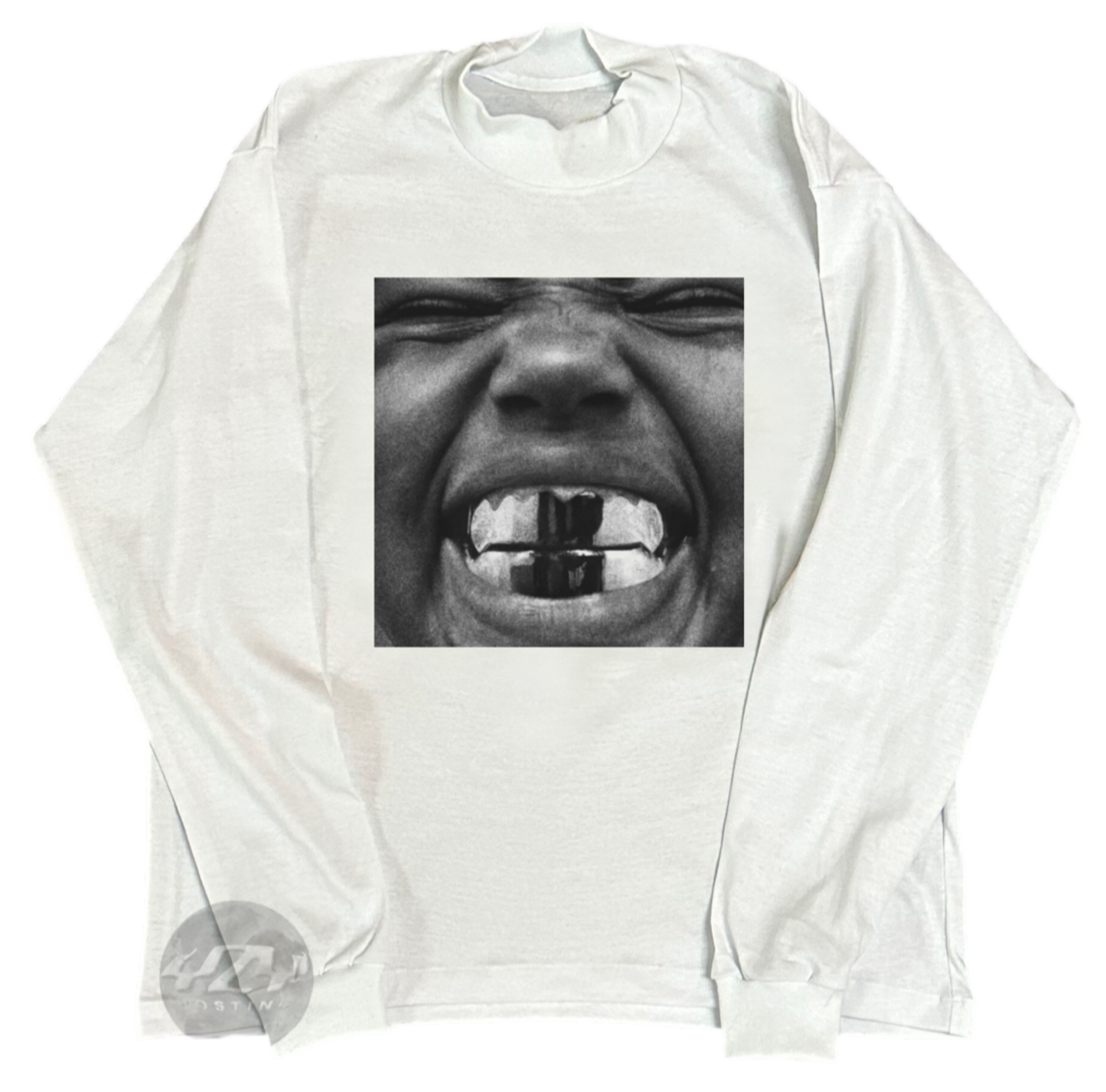 WHITE BULLY LONG SLEEVE